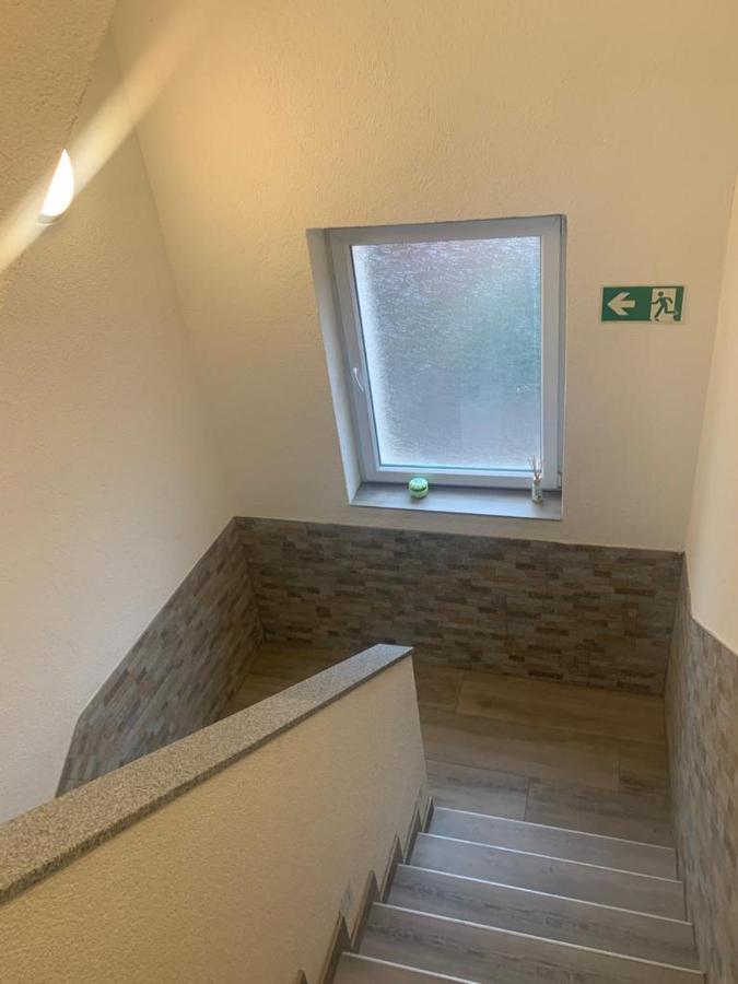 Godorfer Burg Monteuer Zimmer Wesseling Exterior foto